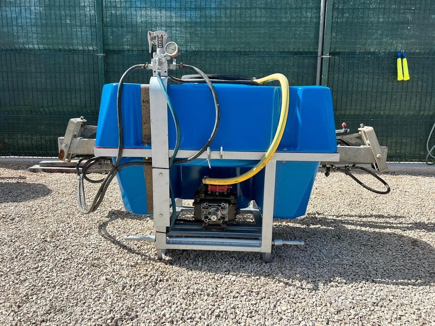 Botte a sollevatore 400 litri con barra 10 m — foto 1