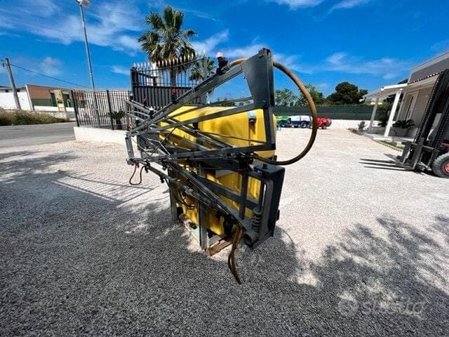 Botte Caffini 600 lt con barra manuale 12 m — foto 3